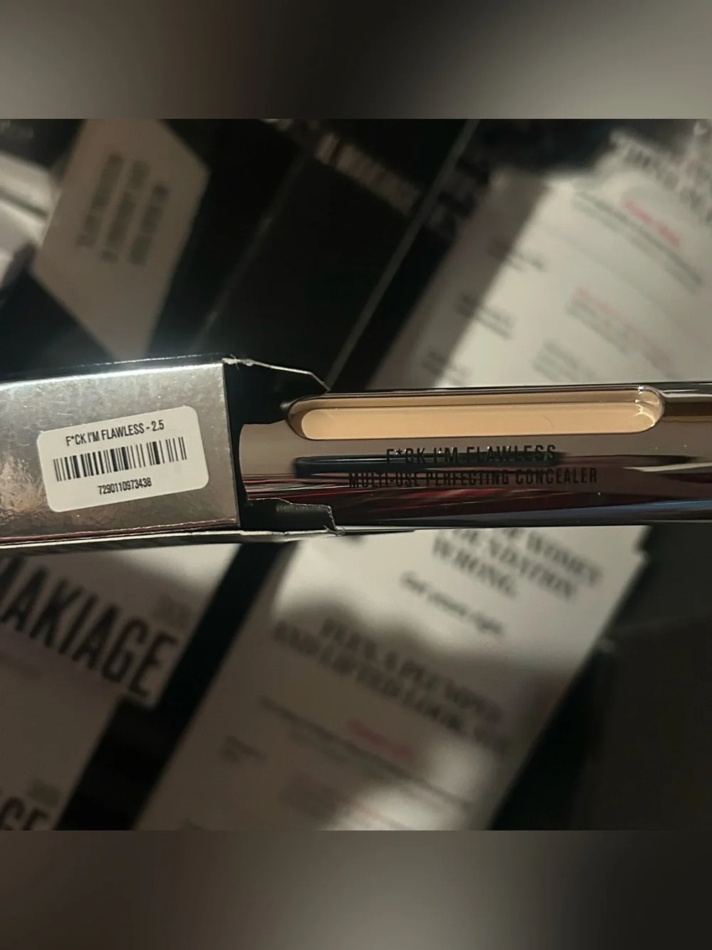 Il Makiage F*ck I’m Flawless Multi-use Perfecting Concealer #2.5, 7mL/0.23 fl oz